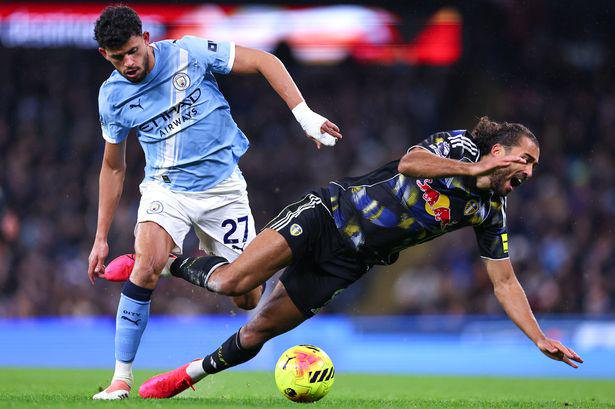 今夜曼城备战CBA季后赛布莱顿绝杀压哨备战全明星赛，风云突变瓦伦西亚窗口期扳平良机看傻球迷的简单介绍