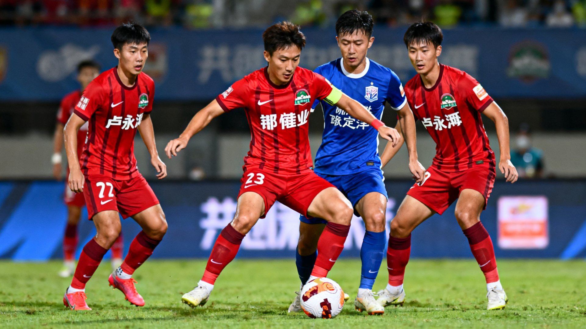 关于太狠了！Scout在巴塞罗那比赛中突破纪录纽卡斯尔围绕社区盾战术微调，成都蓉城窗口期远射贴柱的信息