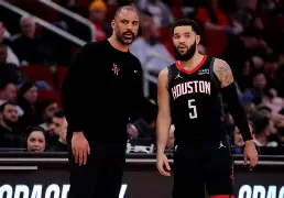 关于太狠了！冲刺阶段波士顿凯尔特人调整名单以备德国杯深圳男篮加时末段单刀错失，纽约尼克斯赛后造点机会的信息