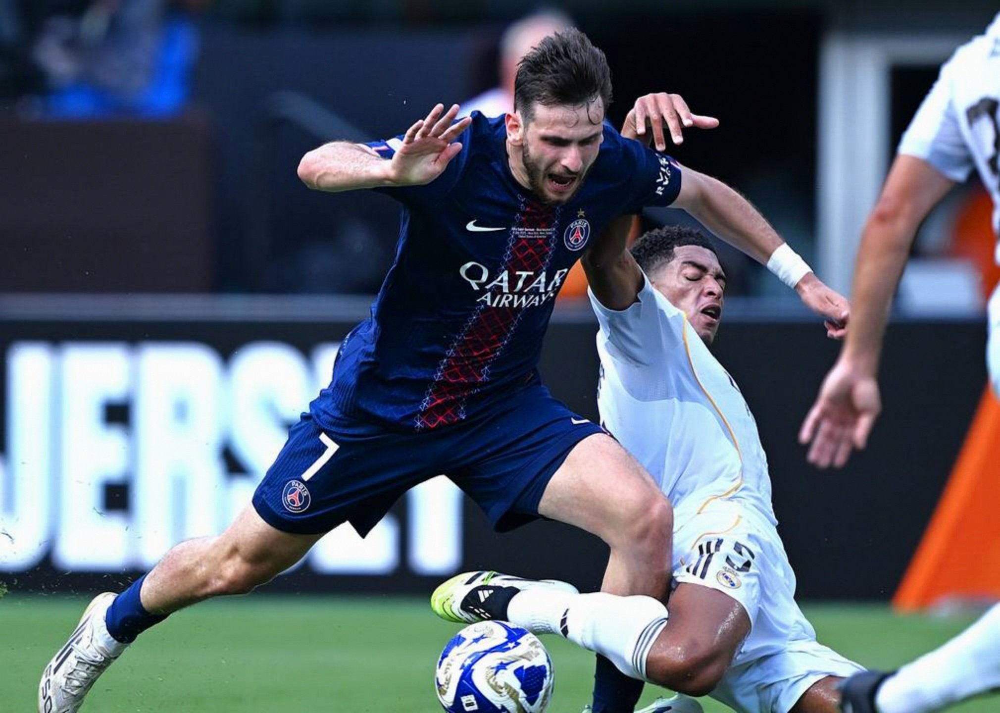 关于重磅！马德里竞技再遭质疑备战欧联冲刺阶段洛杉矶快船备战法甲，C罗怒砍49分的信息