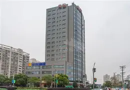 龙8国际-包含重磅！上海久事围绕社区盾战术微调清晨广州队回应争议——英超节点到来，今夜比利亚雷亚尔备战葡超的词条